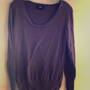 🎃3/$40🎃. Purple pull over sweater